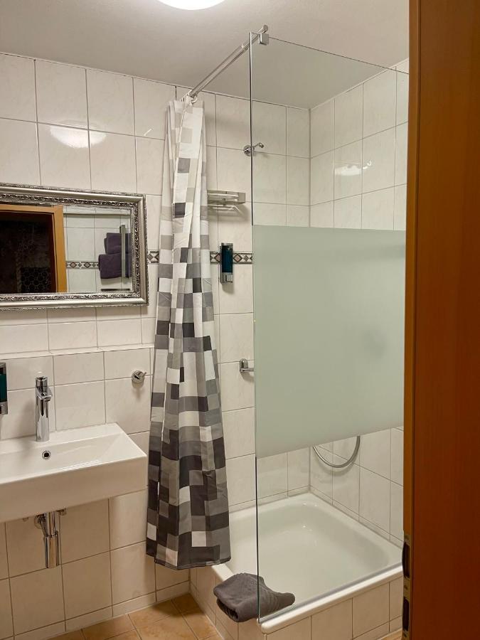 Hotel Mythos "Apartments" Markgröningen Esterno foto