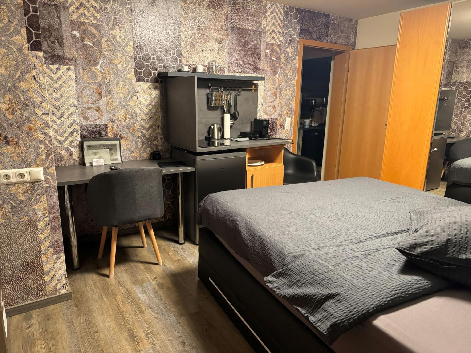 Hotel Mythos "Apartments" Markgröningen Esterno foto